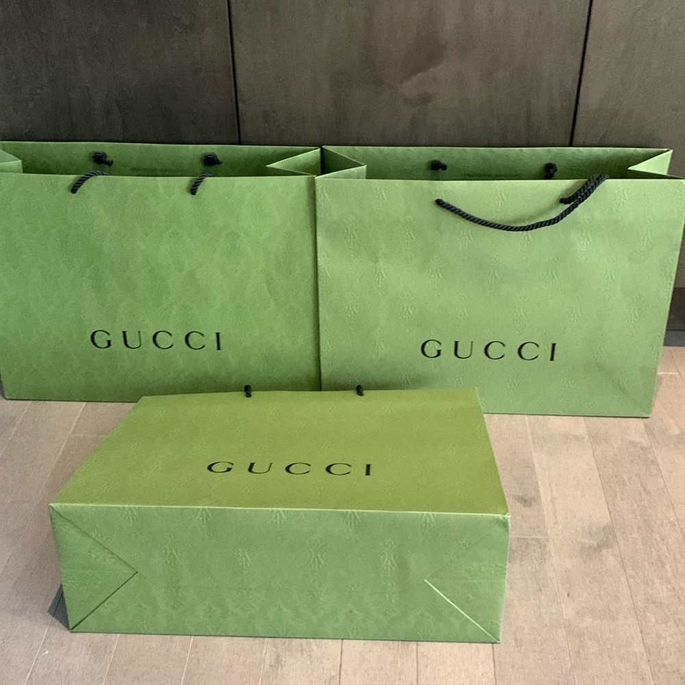 Set of 3 - Gucci paper large shopping bag Authentic